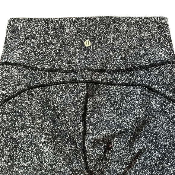 Lululemon In Movement Everlux 25" Tight in Starlight Black. Sz: 8 - Picture 7 of 12